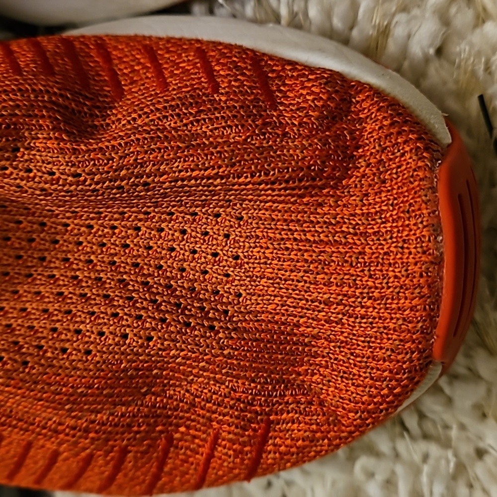 Adidas Swift Run - image 3